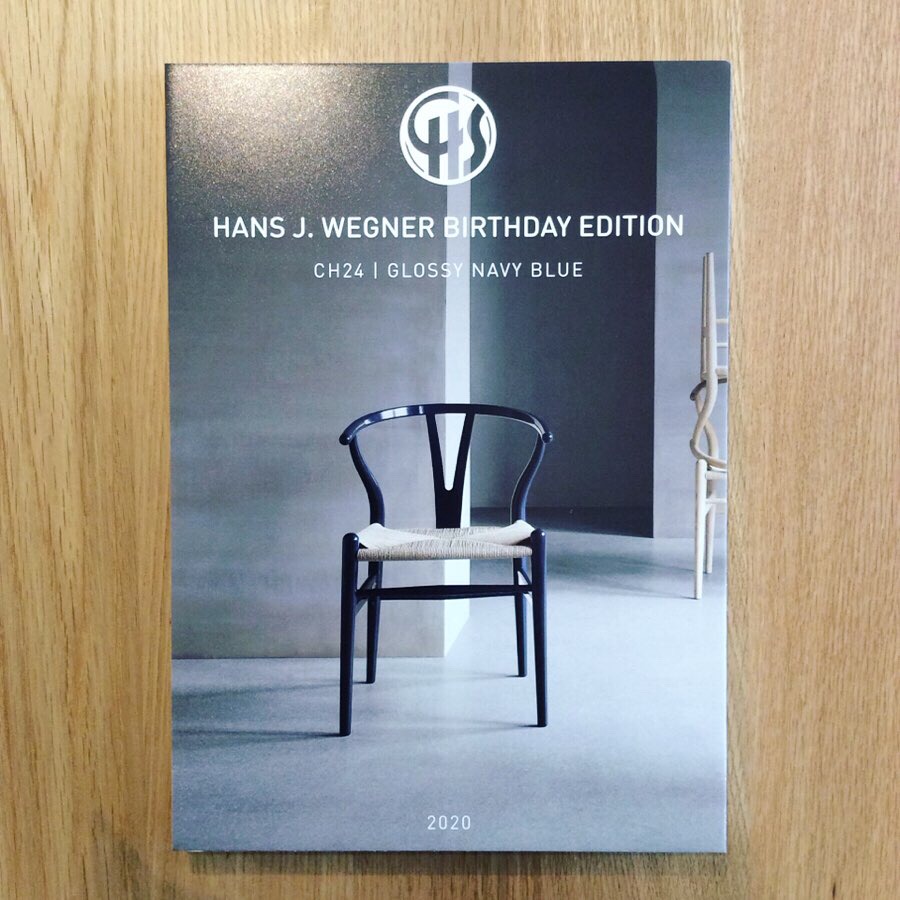 Yチェア CH24 Limited Edition グロッシーネイビーブルー